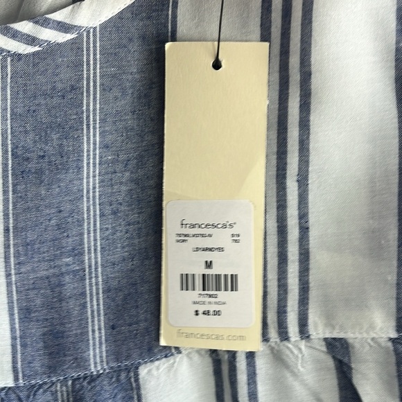 Francesca‘s Blue Rain, white and blue striped blouse women’s size‎ medium NWT - Picture 4 of 5